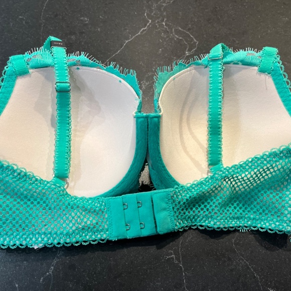 Victoria’s Secret bra - NWT - Picture 3 of 5